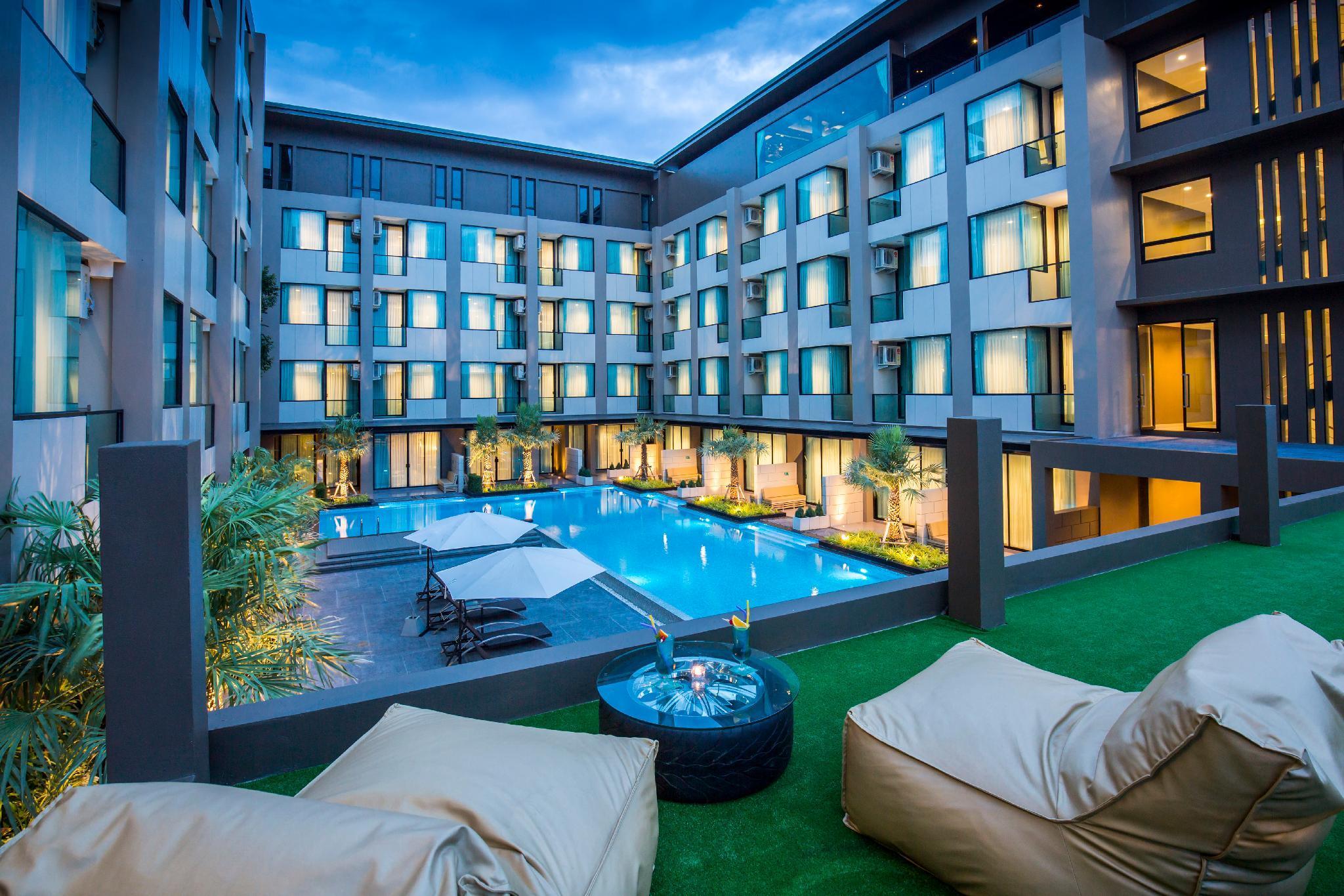 The Crystal Hotel Buriram - Formerly X2 Vibe Бурирам Экстерьер фото