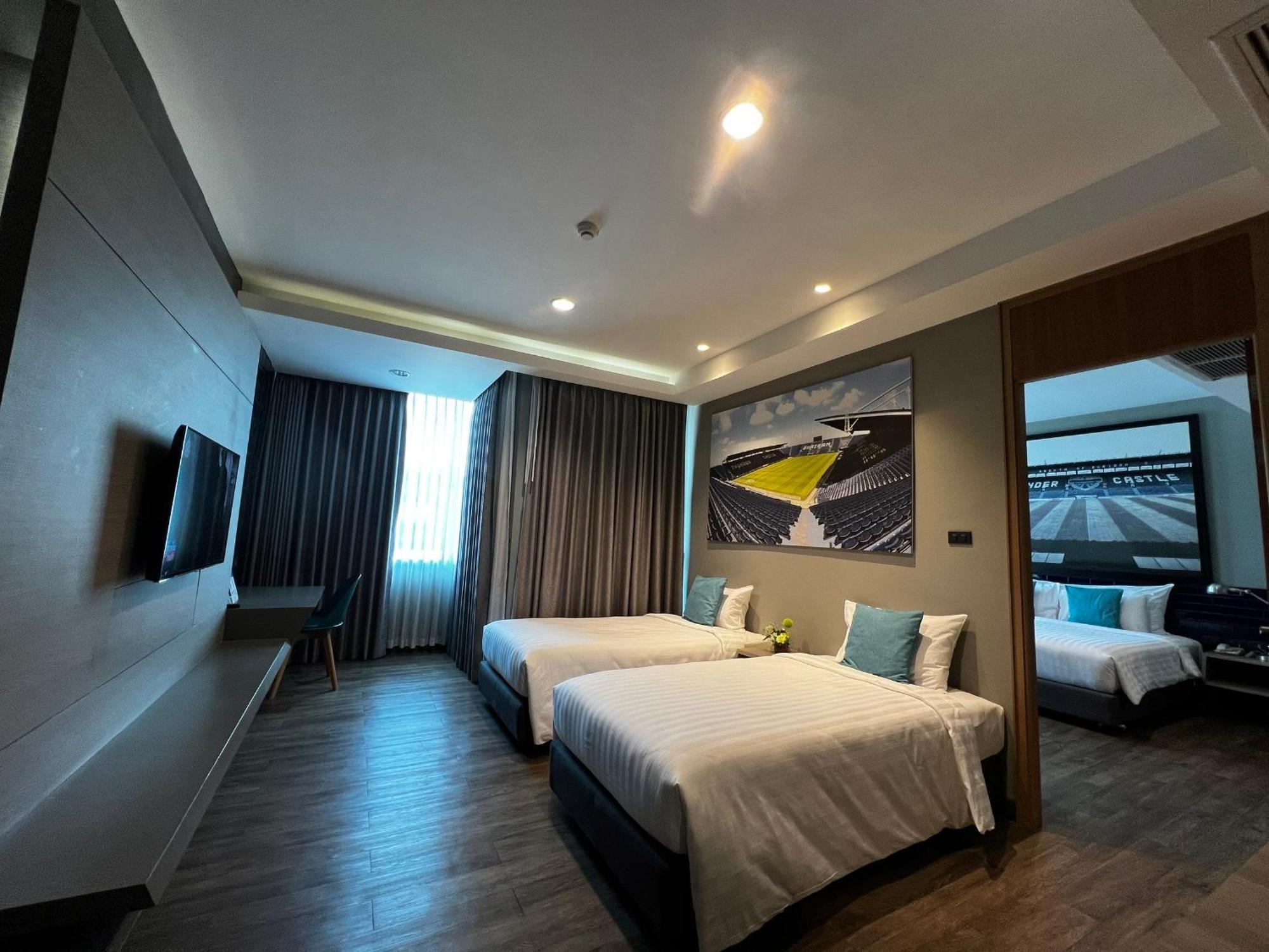 The Crystal Hotel Buriram - Formerly X2 Vibe Бурирам Экстерьер фото