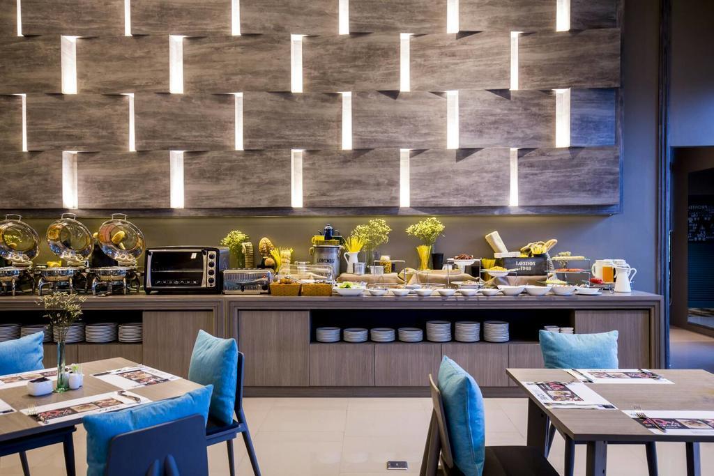 The Crystal Hotel Buriram - Formerly X2 Vibe Бурирам Экстерьер фото